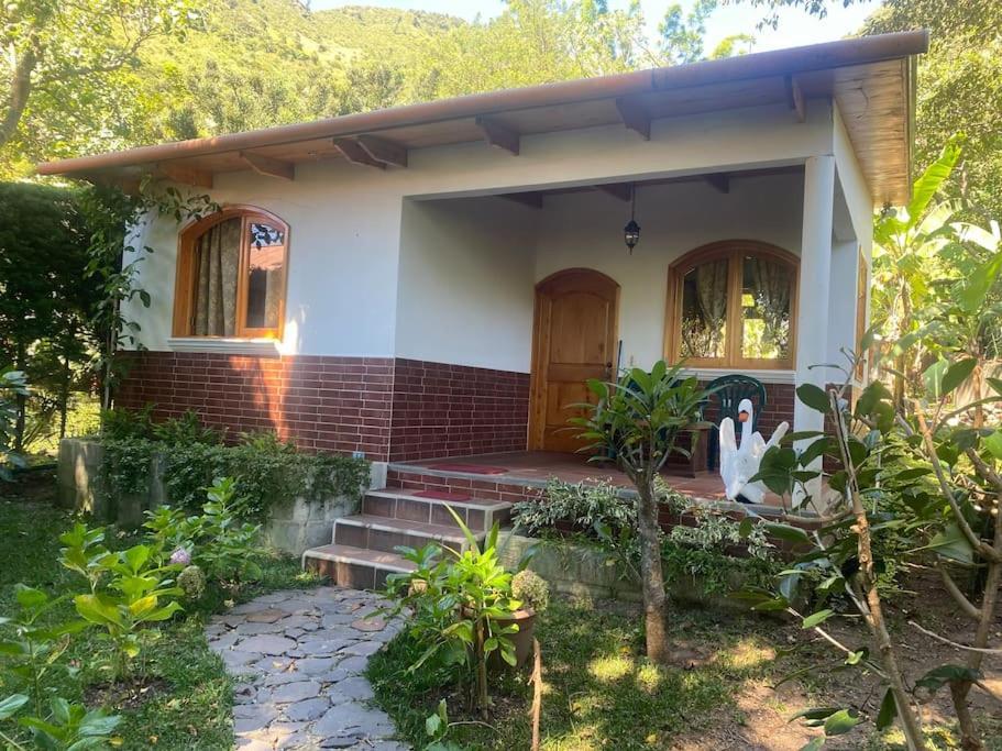Peaceful Hideaway Villa ซานตาครูซลาลากูนา ภายนอก รูปภาพ